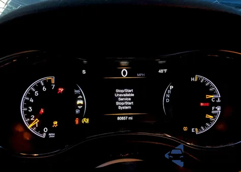 2018 Jeep Grand Cherokee Laredo z USA, uszkodzony, nr VIN 1C4RJFAG5JC263992